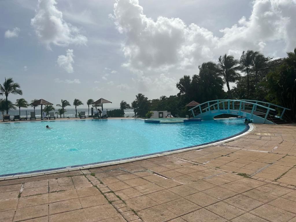 Appart T3 Village Vacances Sainte-Anne Courcelles Экстерьер фото